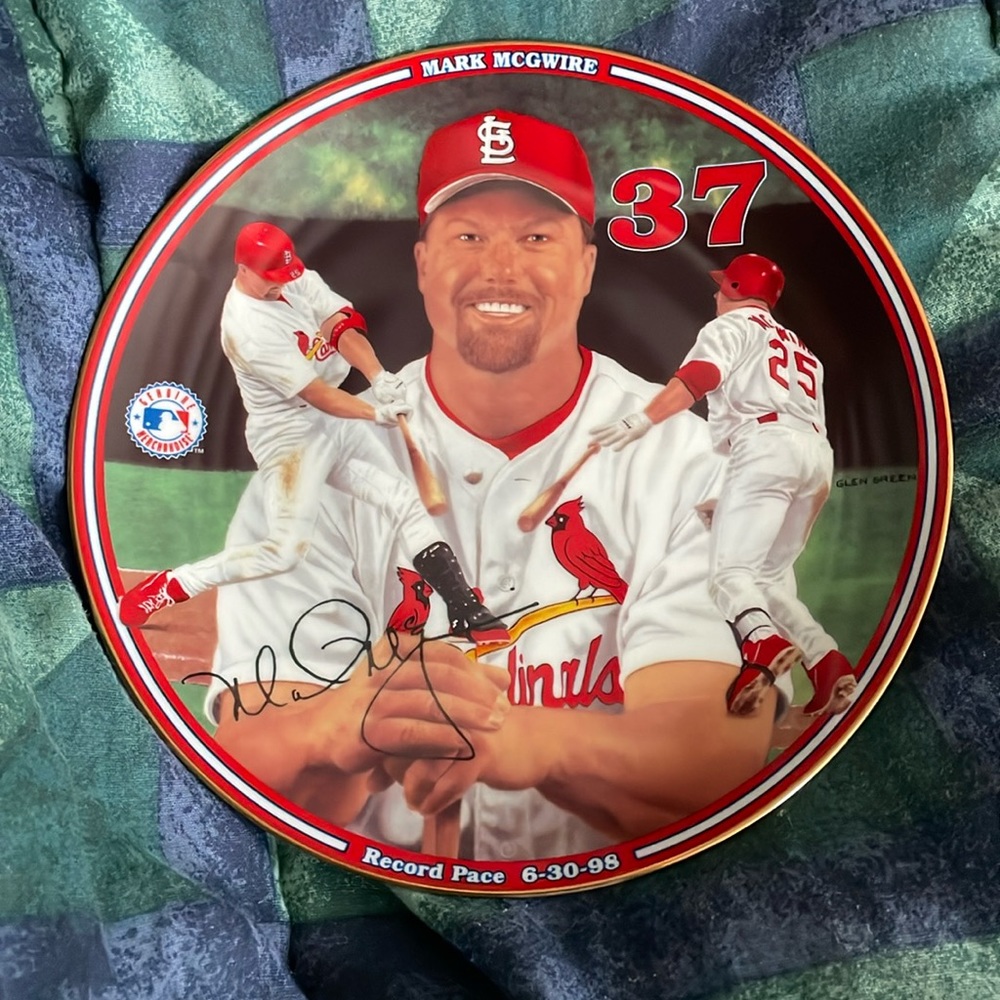 Record Pace Home Run Hero Collection Mark McGwire MLB Baseball Display Plate